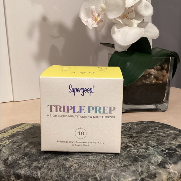 Supergoop! Triple Prep Weightless Multitasking Moisturizer SPF 40 - Picture 3 of 10